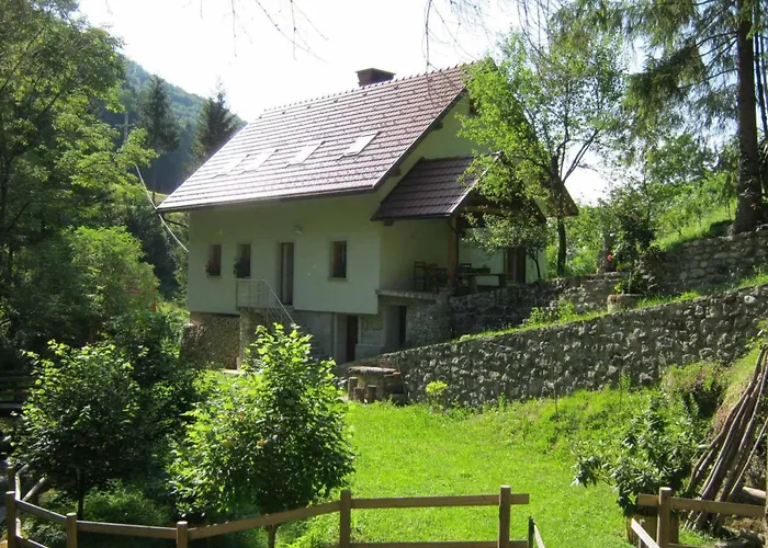 Geraeumiges Inmitten Der By Interhome Dolenja Trebusa