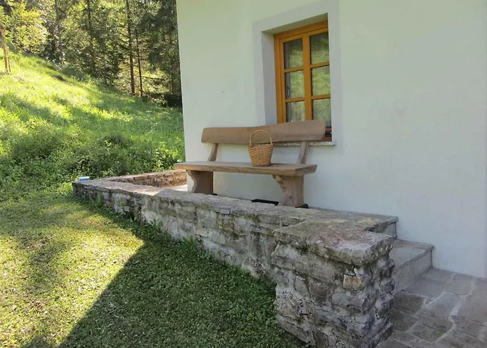 بيت للعطل Geraeumiges Inmitten Der By Interhome Dolenja Trebusa