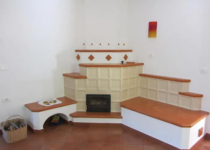 بيت للعطل Geraeumiges Inmitten Der By Interhome Dolenja Trebusa